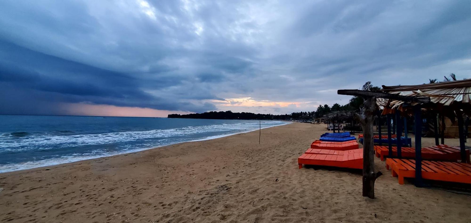 Surf & Sand Hotel Arugambay Arugam Bay Exterior photo